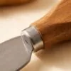 Bambu sap ile paslanmaz çelik bıçağın birleşimi, yakın çekim