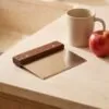 Ahşap saplı paslanmaz çelik hamur kazıyıcı
