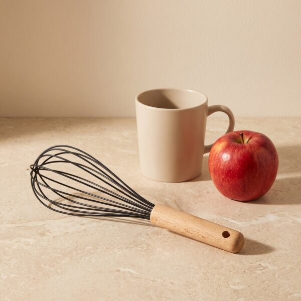 Ahşap saplı metal çırpıcı 26 cm